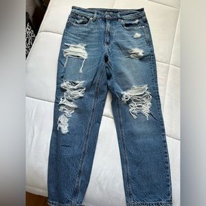 American Eagle Comfort Stretch Waistband / Mom Jean